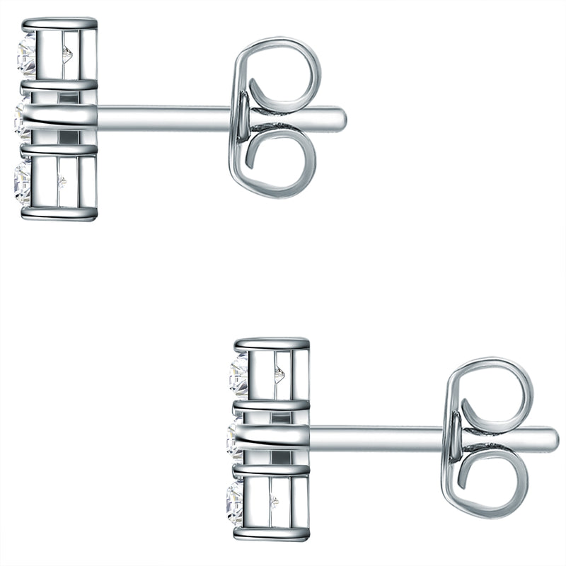 Ohrstecker verziert mit Kristallen von Swarovski® weiß